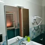 Monolocale Tirreno Seafront Apartament