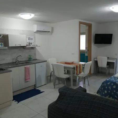 Διαμέρισμα Monolocale Tirreno Seafront *
